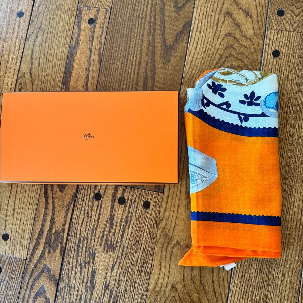 AUTH HERMES Étriers Remix Giant Triangle Scarf - Picture 2 of 6